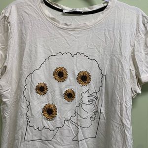 White Woman’s Tee Shirt L